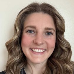 Ms. Danielle headshot